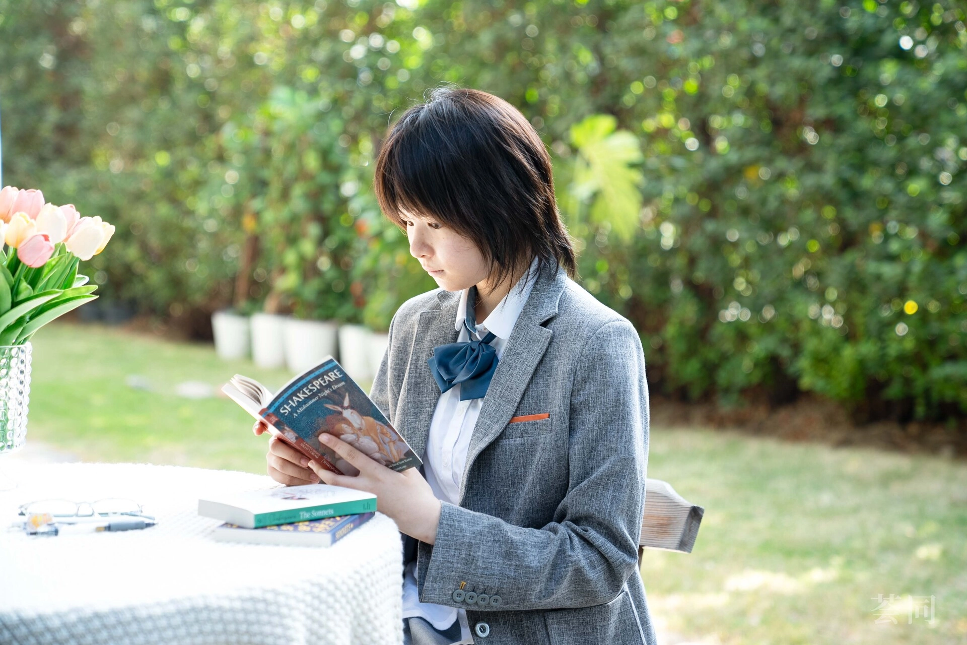 Oxford English Offer: <br>Reading Deep in an Age of AI | Huitong Graduate Michelle
